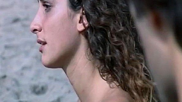 Я подрочила парню и готова отсосать ему член