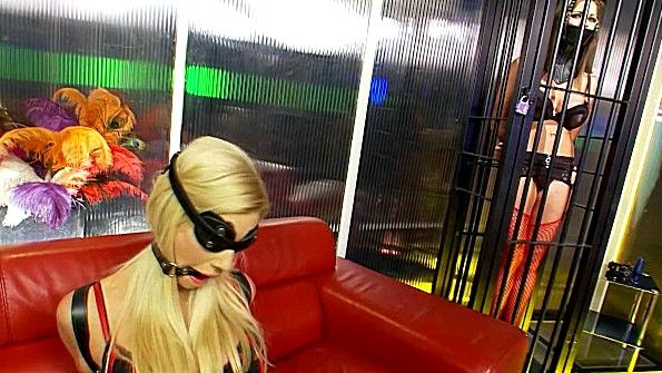 Привлекательная Мишель Родригес в откровенных сценах