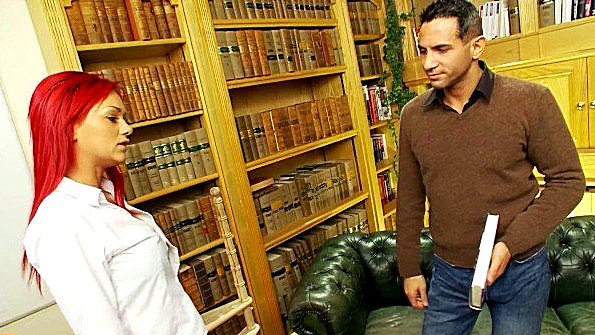 Огромные чёрные члены трахают женщин в оргии