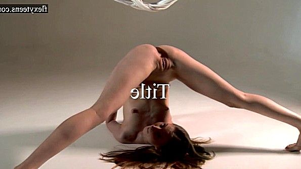 Мать и дочь будут заниматься мастурбацией и лесбийскими ласками