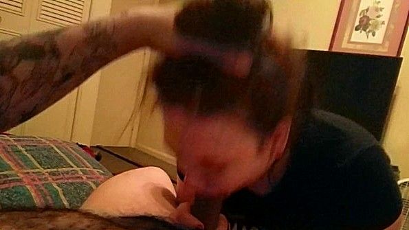 Скрытая камера запечатлела, как брат и сестра занимаются сексом