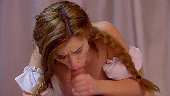 Очаровательная таксистка соблазнила пассажира