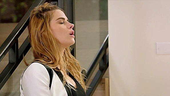 Мать принуждает дочь к сексу с отцом