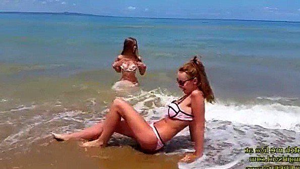 Моя младшая сестра застала меня с моим сводным братом