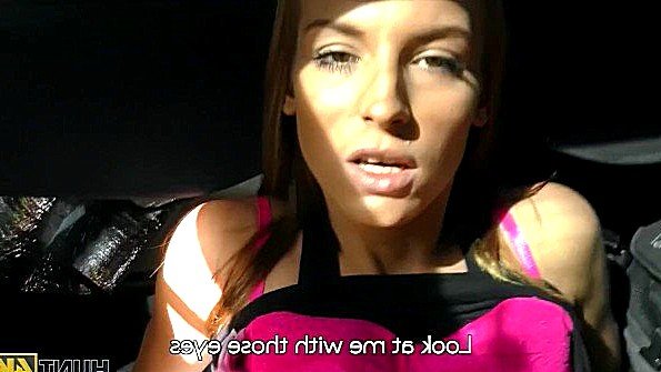 Сексуальные шлюхи участвуют в групповом сексе