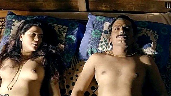 Я встретила своего любовника на задней лестнице и занялась с ним сексом