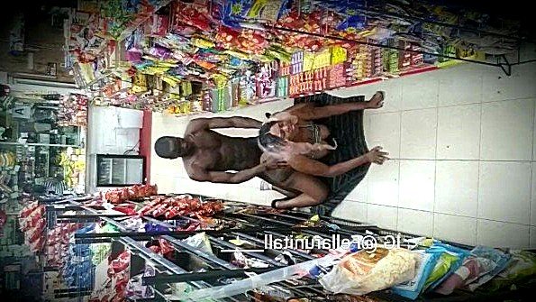 Эта шлюха сделает минет и проглотит сперму