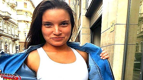 Эта шлюха добралась до парня и заставила его заняться с ней сексом