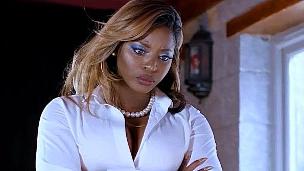 Массажист насилует клиентку и занимается с ней сексом