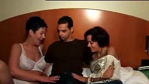 Принудительный оральный секс с большим пенисом