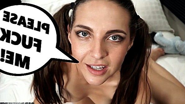 Женщина сняла обтягивающее платье и начала заниматься сексом