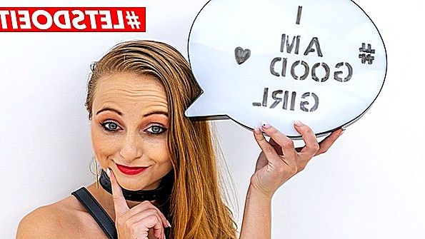 Писающие сучки используют вибраторы