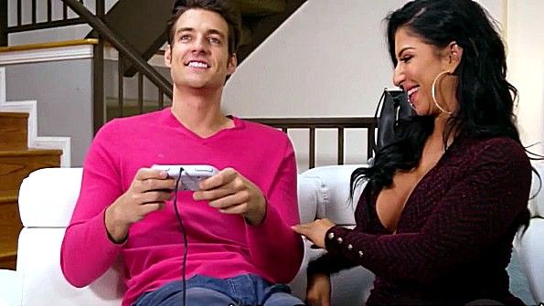 У пары произошла бурная сексуальная связь