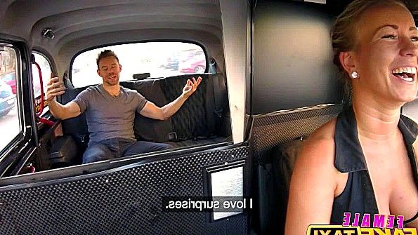 Любительница занимается сексом со своим агентом на кастинге