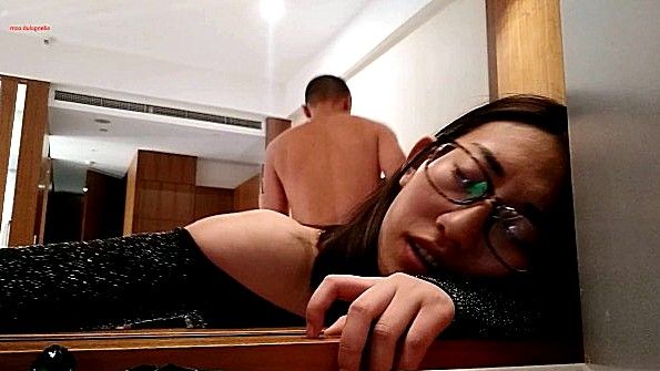 Девушка предложила переспать с парнем