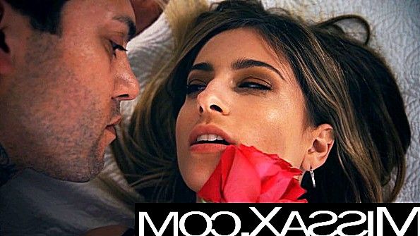 Во время деловой поездки мы жили в одном номере