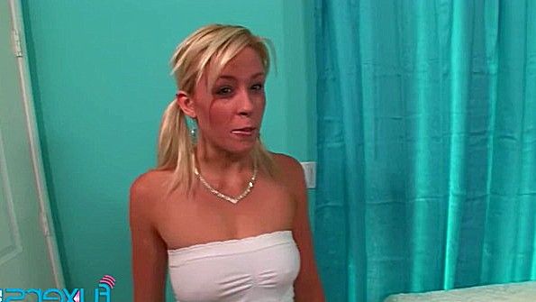 Он методично занимался сексом со своей женой в позе «собачка»