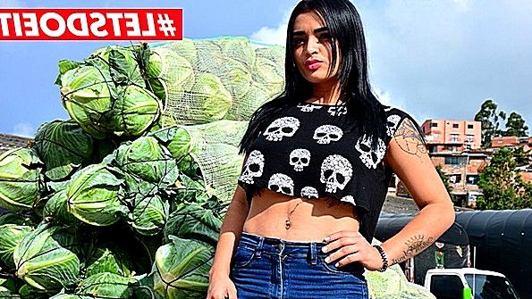 Мать лижет вагину дочери