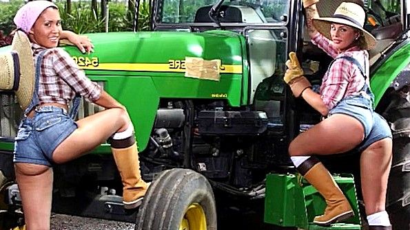 Проститутка-шлюха занимается сексом после минета