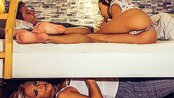 Агрессивная зрелая женщина ищет член молодого мужчины