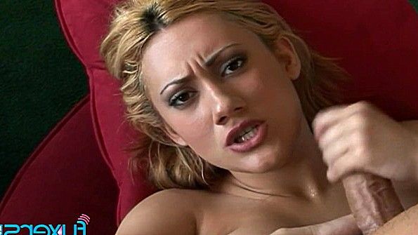 Жесткий секс с блондинкой от чернокожего парня