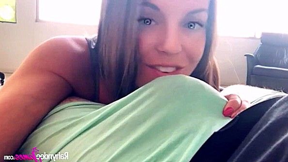 Татуированная красотка получает изысканный секс