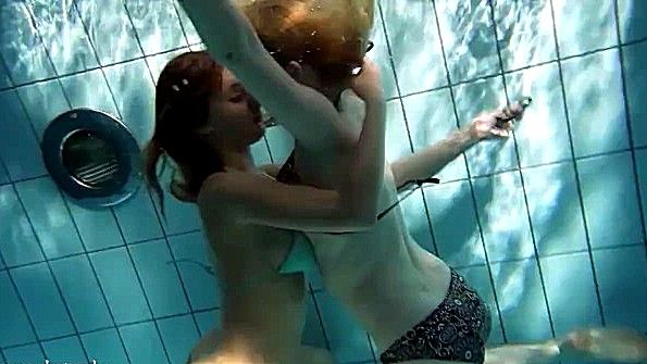 Очень чувственный оральный секс с молодой девушкой