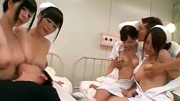 Возбужденные сучки готовы наброситься