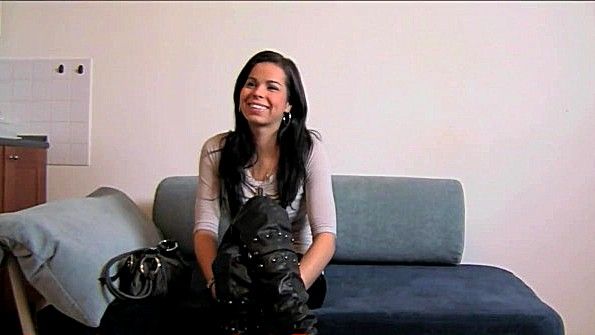 Оргия с распутными девушками во время примерки одежды