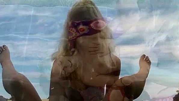 Жена заплатила горничной в отеле за минет