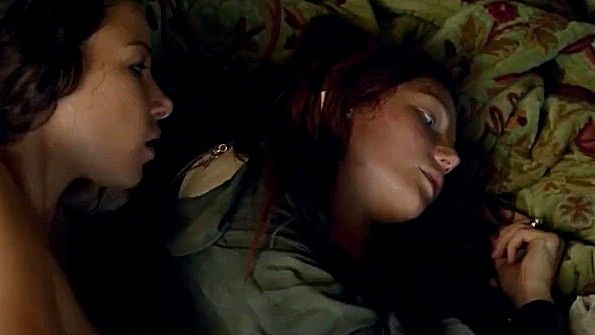 Массажист занимается сексом с пышногрудой женщиной и доставляет ей удовольствие