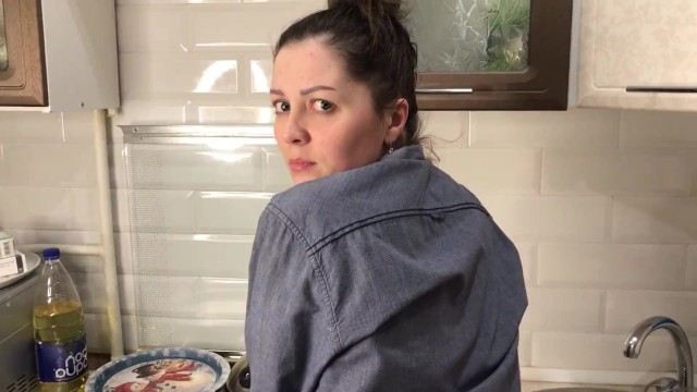 Прыгаю на дилдо и получаю от этого удовольствие