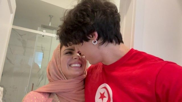 Японская порно-модель в подборке пикантных сексуальных сцен