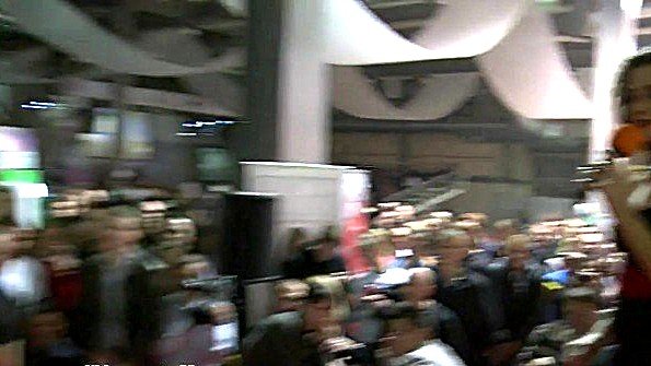 Пышногрудая шлюха стонет во время траха