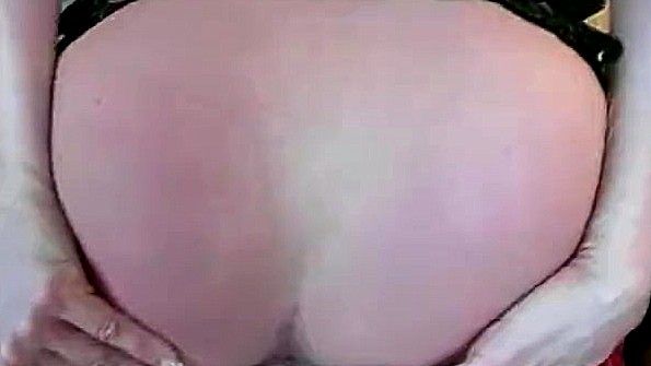 Зрелая женщина мастурбировала