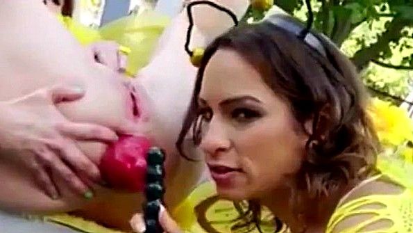 Пышногрудая жена готова к сексу во все отверстия