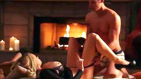 Заперся в ванной Надеюсь, никто не заметит